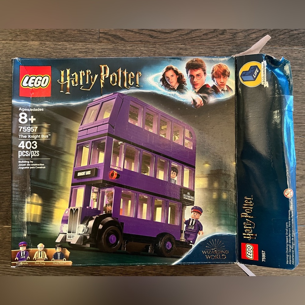 Lego Harry Potter The Knight Bus 75957 New w/ open damaged box